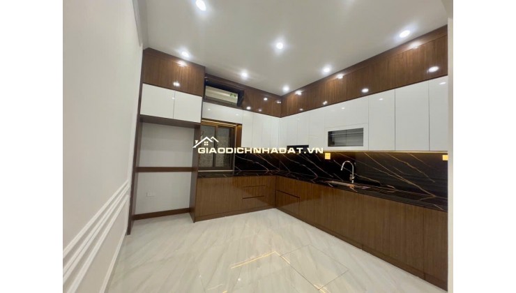 Nhà Tây Hồ 51m, 6 tầng, thông Võ Chí Công, thông Xuân La, thông Ngoại giao đoàn.