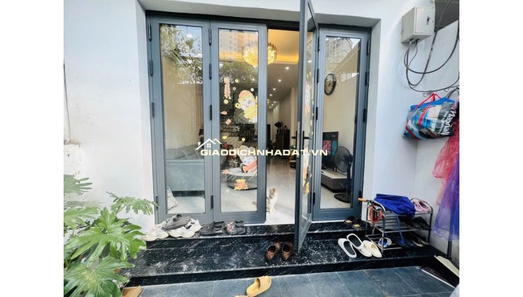 NHÀ ĐẸP LUNG LINH TẠI LẠC LONG QUÂN - OTO 7 CHỖ ĐỖ CỬA - NGÕ THÔNG - THIẾT KẾ HIỆN ĐẠI GIÁ NHỈNH 15 TỶ