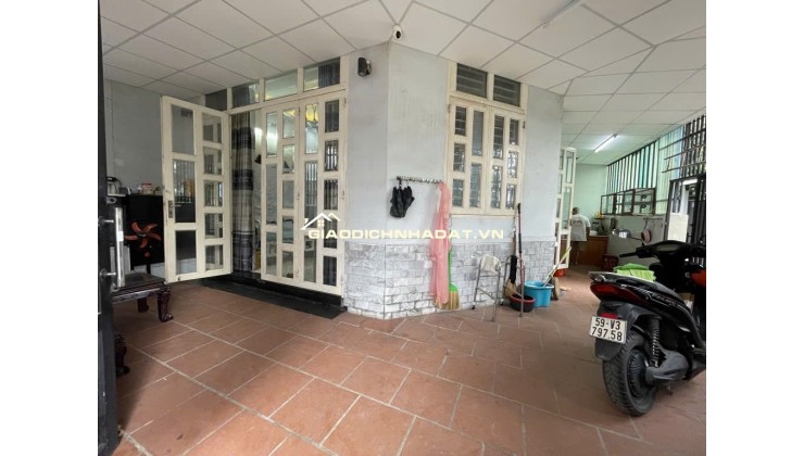 LÔ GÓC 2 MẶT XE TẢI ĐS 1 - 63m2 5 TẦNG  - CÁCH 1 CĂN RA VIEW SÔNG - NHỈNH 7 TỶ 

Mô tả: V0.7760111
LÔ GÓC 2 MẶT XE TẢI ĐS 1 - 63m2 5 TẦNG  - CÁCH