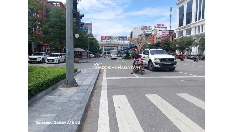 SIÊU PHẨM LÔ GÓC 3 MẶT ĐƯỜNG KINH DOANH NGAY TTTP VINH CÓ 102. LH:0362367607, 0949604798.