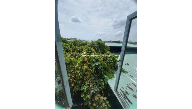 NHÀ BÁN 1 LẦU – GẦN MẶT TIỀN NGUYỄN VĂN QUÁ – CHỈ 1.4 TỶ. LH:0984295419.
