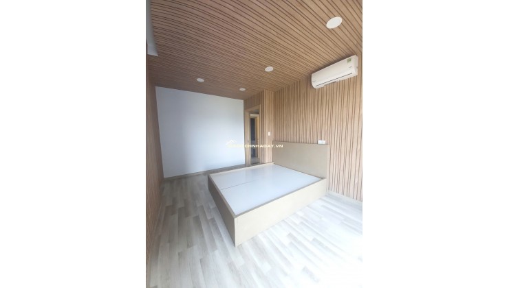 Bán căn hộ 2PN 2WC diện tích 65m2 căn góc, nhà full nội thất đang có HĐ thuê - Tổng giá chỉ 4.550T