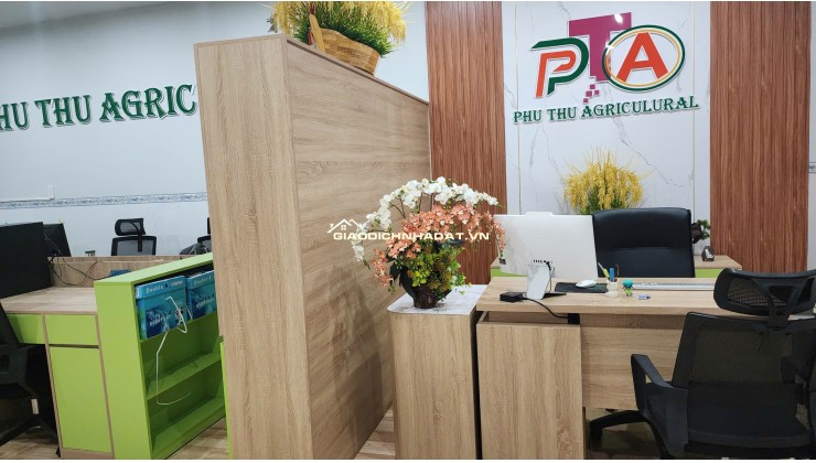 CHO THUÊ VĂN PHÒNG MỚI 45M2 PHÚ THỨ, CÁI RĂNG - VỊ TRÍ ĐẮC ĐỊA, GIÁ HẤP DẪN CHỈ 6.5 TRIỆU, SỔ ĐỎ, GỌI 0907623962!