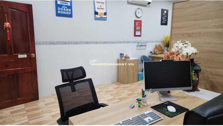 CHO THUÊ VĂN PHÒNG MỚI 45M2 PHÚ THỨ, CÁI RĂNG - VỊ TRÍ ĐẮC ĐỊA, GIÁ HẤP DẪN CHỈ 6.5 TRIỆU, SỔ ĐỎ, GỌI 0907623962!