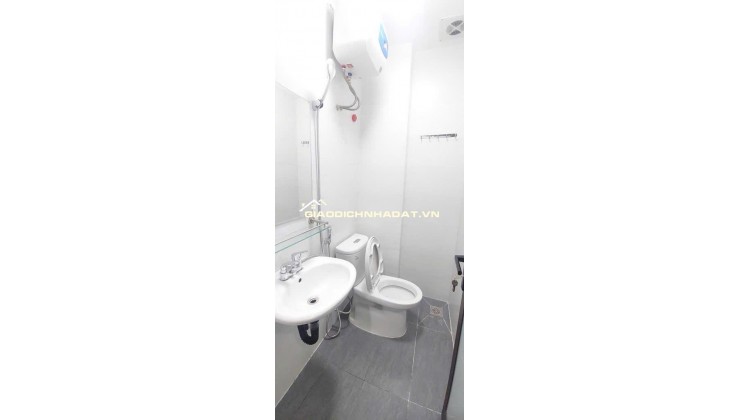 Nhà Tây Hồ 54m, 5 tầng thang máy, oto đỗ cửa đường trước nhà 5m!