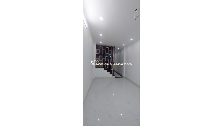 Siêu phẩm Tây Hồ 54m, 5 tầng thang máy, oto đỗ cửa đường trước nhà 5m!