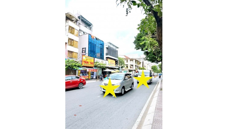 Quận 1- Mặt tiền Đinh Tiên Hoàng- 76M2- NHÀ CŨ TIỆN XÂY MỚI 5 Tầng,vỉa hè 6m: 19 Tỷ. VŨ 0933910039