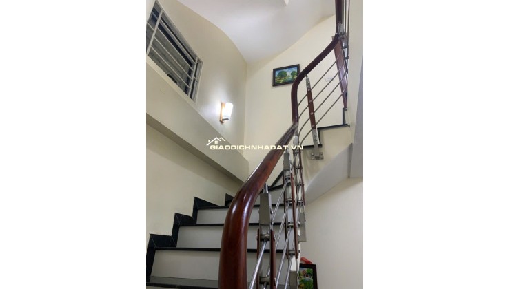Nhà Tây Hồ 50m, 4 tầng, 2 thoáng trước sau! Ngõ 3 oto tránh nhau,