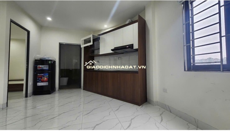Tây Hồ Siêu phẩm 83m, 8 tầng, cầu thang máy xịn! 12 phòng khép kín! Dòng .tiền. 11 tỷ./1 năm!