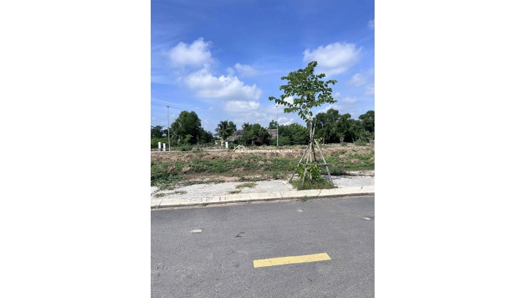 Đất đẹp mặt tiền trung tâm Cần Đước,gần chợ và UBND