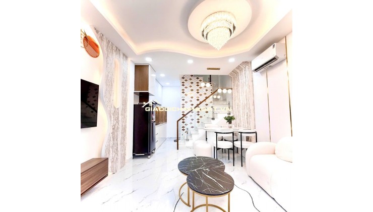4 Tỷ nhỉnh: Nhà Quận 3- ngay bờ kè Hoàng Sa- Ngang gần 4m, 3 Tầng Full nội thất mới. VŨ 0933910039