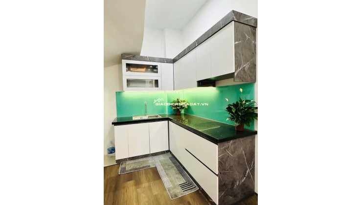 Siêu phẩm lô góc tập thể tầng 1 Trường Chinh 3 mặt thoáng, full đồ ở ngay. ô tô đỗ cầu thang 3PN + 2WC khép kín giá nhỉnh 4 tỷ dt 85 m2