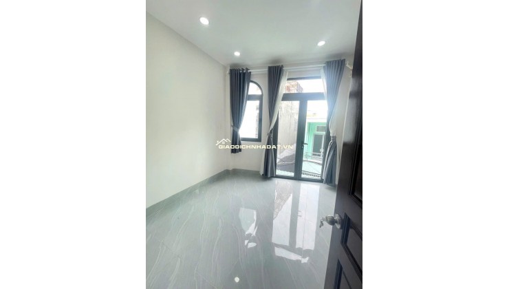 BÁN NHÀ Q6 THÔNG BÀ HOM RA CHỢ PHÚ LÂM, DT 3X11, CHỈ 4.5 TỶ. LH:0938135251.