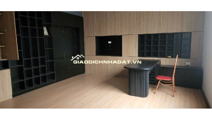 Chuyển Đổi Tài Sản - Bán Gấp Toà Nhà 5 Tầng - Trục Đường Phan Đăng Lưu - Gần Núi Thành - Bệnh Viện Mặt - Giá Đầu Tư