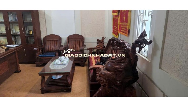 Chuyển Đổi Tài Sản - Bán Gấp Toà Nhà 5 Tầng - Trục Đường Phan Đăng Lưu - Gần Núi Thành - Bệnh Viện Mặt - Giá Đầu Tư