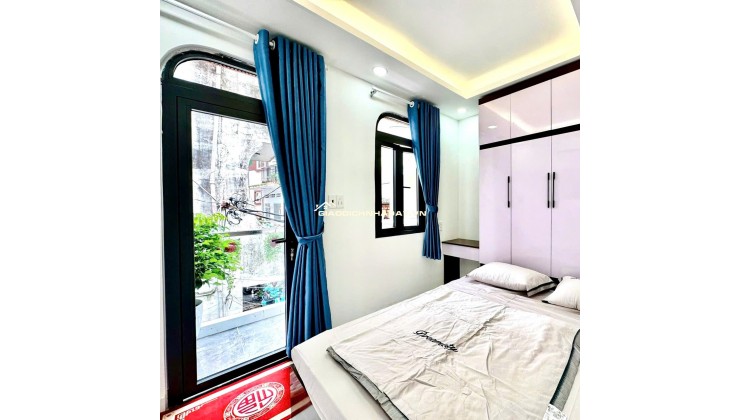 4Tỷ 680: Phường Tân Định Quận 1- Nở hậu 4.1m- Căn góc 2 Tầng 2 Phòng ngủ FULL nội thất. 0933910039