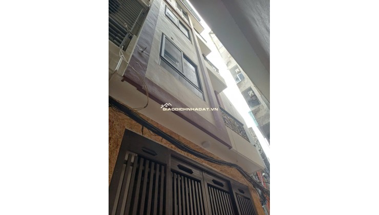Bán nhà ngõ Đường Láng, Đống Đa, 40m2 x 5 tầng, 6PN, Sổ Đỏ, 10.5 tỷ. LH: 0568433999