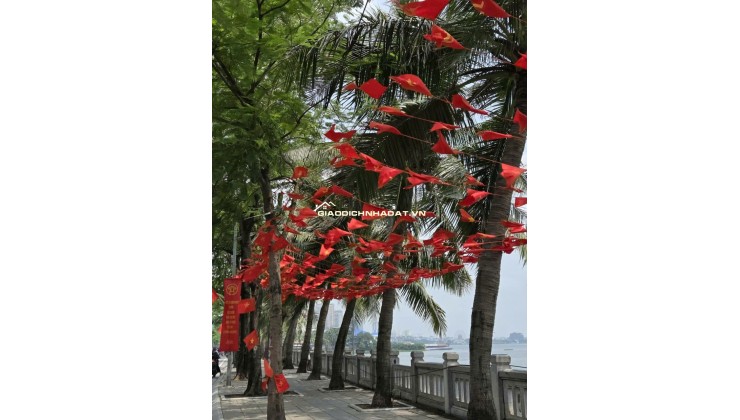 Lạc Long Quân nhà 4 tầng - 75m2, Lô góc, Ô tô , Gần Hồ, 19.5 tỷ, An cư trọn vẹn