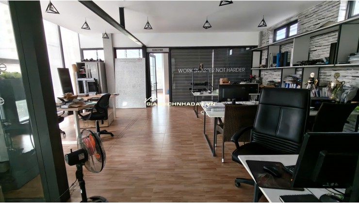 cho thuê văn phòng bulding hải châu đà nẵng khu trung tâm có đầy đủ thiết bị