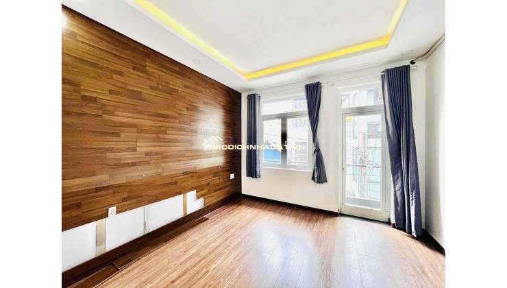 HẺM XE TẢI - PHẠM VĂN ĐỒNG , BÌNH THẠNH ,  XE HƠI NGỦ TRONG NHÀ-NHÀ MỚI 5 TẦNG 8.5 TỶ