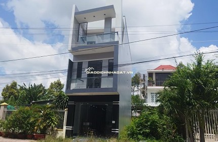Bán Nhà Mặt Phố Số 2, TTTM Vincom Sa Đéc, Đồng Tháp. 75m2, 3 Tầng, 6PN. Giá 6.2 Tỷ, Sổ Hồng.