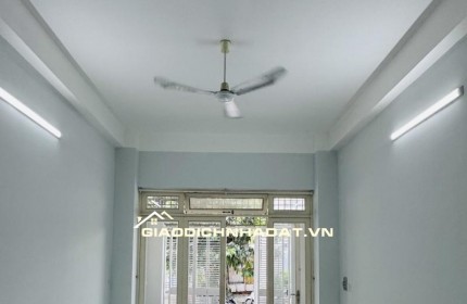 Bán Gấp Nhà Xinh- An Lạc Bình Tân - 84m2 - Hẻm 9M - Vuông Vức ~85tr/m2