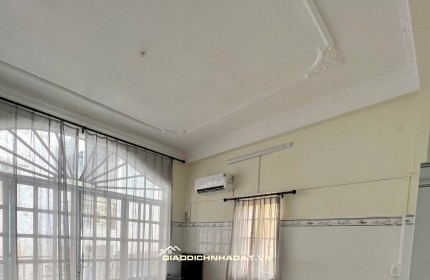 Cho thuê căn hộ full nội thất vị trí đẹp ngay Lý Chính Thắng Q3