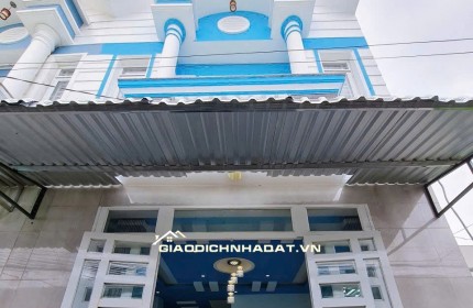 NHÀ MỚI ĐẸP - HOÀN CÔNG - NẰM KẾ ĐẠI HỌC CN
