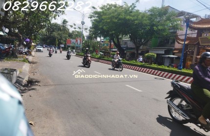 Bán Nhà Mặt Tiền Đường Hùng Vương, Sa Đéc. 3 Tầng, 243m2, Sổ Hồng Chính Chủ. LH: 0829662282