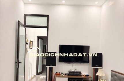 NHANH TAY! Nhà Lĩnh Nam 4 tầng, 30m2, nhỉnh 4 tỉ - Giá tốt nhất Hoàng Mai!