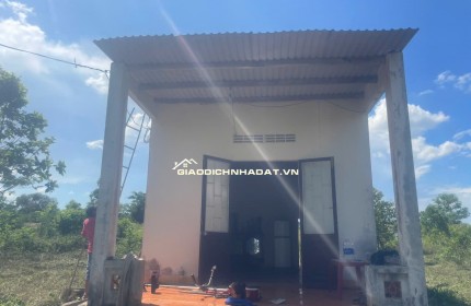 BÁN ĐẤT TẠI EA KAR DAK LAK, DT 3990M2, SHR, CHỈ 600K/M2. LH:0909149394.