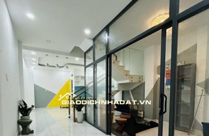 NHÀ MỚI VÀO Ở NGAY - NỞ HẬU TÀI LỘC - HẺM THÔNG TỨ TUNG - 44.5M2 - 5.5 TỶ  Huỳnh Tấn Phát, Tân Thuận Đông, Quận 7