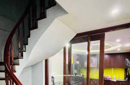 Bán nhà Phố Quang trung DT 72m2, 4 Tầng, MT 3m, Giá 14.8 tỷ Hà Đông