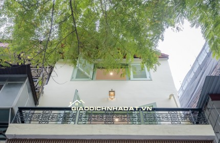 Bán nhà Thúy Lĩnh diện tích 35m, 5 tấng, mặt tiền 3.5m giá gần  7 tỷ có thang máy ô tô vào nhà, mặt ngõ kinh doanh
