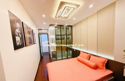 Bán Nhà mặt phố Hoàng Văn Thái – 30m²x 2 tầng – Kinh doanh sầm uất – Giá chỉ 5.19 tỷ!