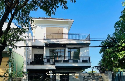 CẦN BÁN BIỆT THỰ 2 LÔ - DIỆN TÍCH LỚN - TRẦN NGUYÊN ĐÁN, HOÀ MINH - GẦN BIỂN