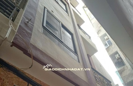 Bán nhà ngõ Đường Láng, Đống Đa, 40m2 x 5 tầng, 6PN, Sổ Đỏ, 10.5 tỷ. LH: 0568433999