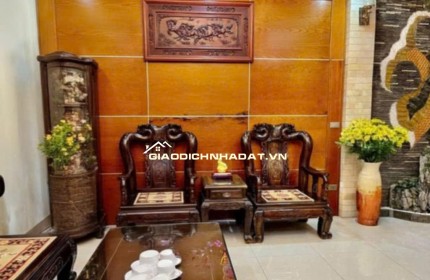 Lạc Long Quân nhà 4 tầng - 75m2, Lô góc, Ô tô , Gần Hồ, 19.5 tỷ, An cư trọn vẹn