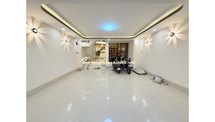 Gò Vấp nhà trong ngõ 5 tầng, 80m2, 4 phòng ngủ, sổ hồng trao tay, giá hời chỉ 9.5 tỷ - Cơ hội an cư lạc nghiệp lý tưởng!