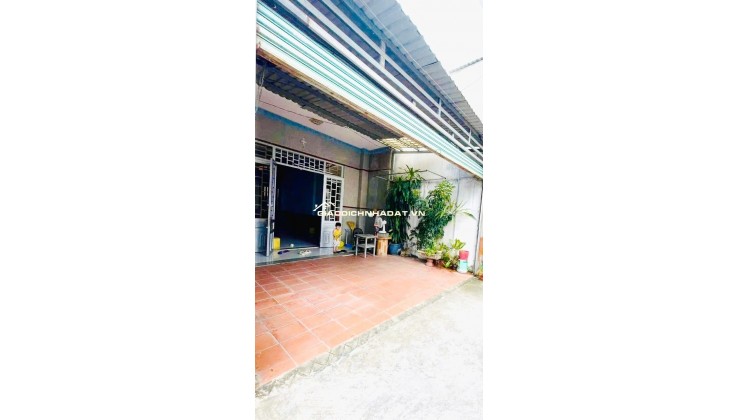 XE HƠI NGỦ TRONG NHÀ NGAY CHỢ DĨ AN - 125M2 (5m x 25m) KHU VỰC DÂN TRÍ CAO - NHỈNH 3 TỶ