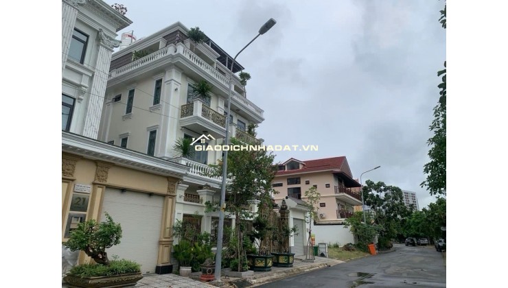 LÔ ĐẤT 180M2 NGANG 10M  NỞ  HẬU, VIEW  SÔNG, KHU  BIỆT  THỰ VIP Q2, CẠNH LAKE  VIEW NOVALAND
