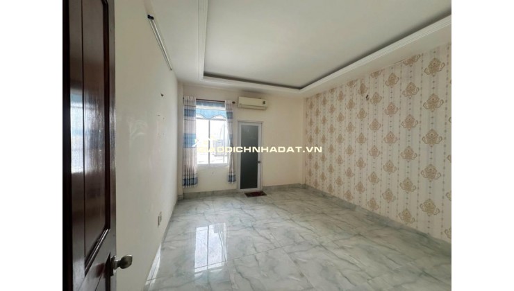 bán nhà hẻm lâm thị hố q12, 70m2, 4 tầng, 4pn, sổ hồng, giá tốt 5.7 tỷ!
