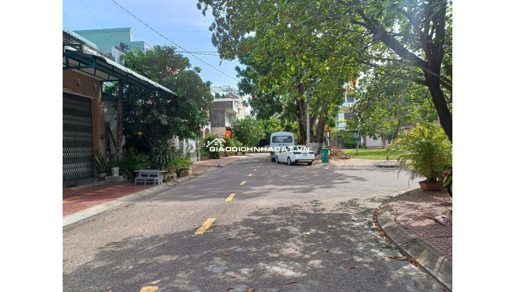 Chính chủ Bán đất mặt tiền khu Thanh Niên, Diện tích 118 m2 Giá chỉ hơn 2 tỷ.