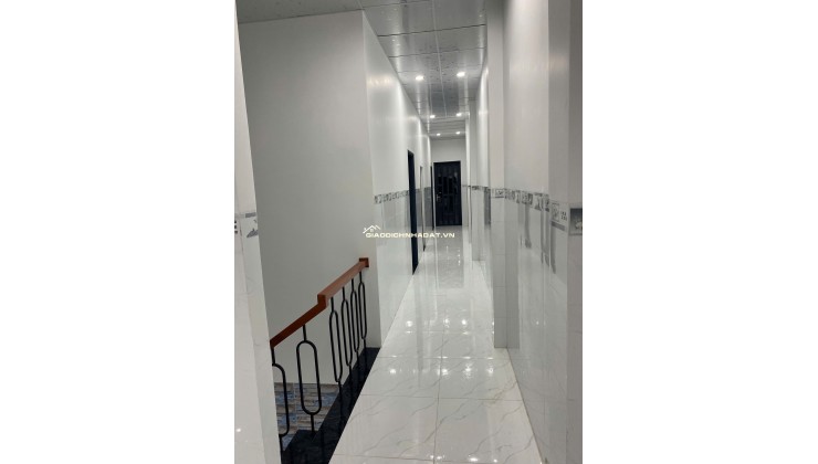 Cho thuê nhà nguyên căn 125m2 mới hoàn thiện, 4 PN- 4 WC khu Tái Định cư sân bay Long Thành