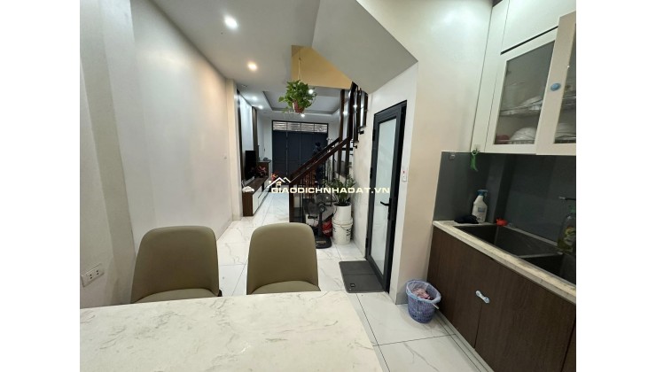 Bán nhà mặt phố Lý Thường Kiệt Hà Đông, 48m x 4 tầng, 4 PN, ô tô tránh kinh doanh