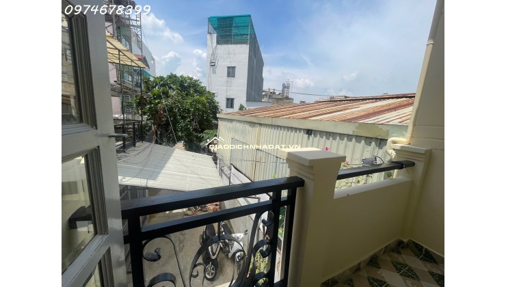  Nhà nhỏ đẹp - giá xinh xinh- Hẻm xe hơi - Gần chợ - Khu dân cư sầm uất.