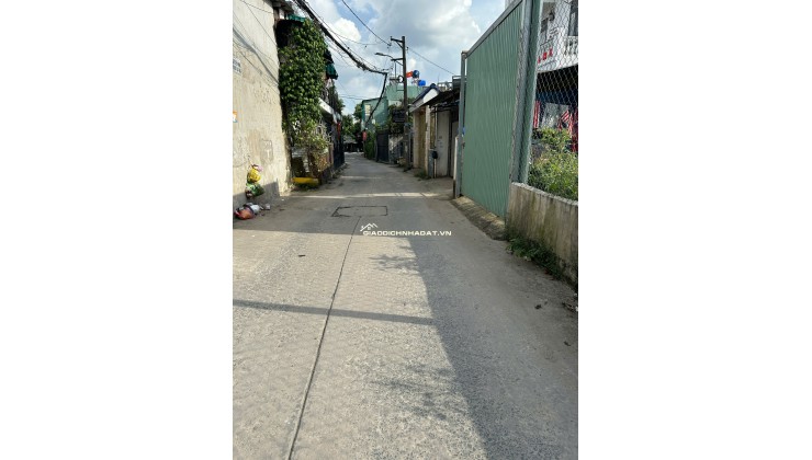 ĐÁT THỔ CUW/ PHẠM THỊ GIÂY