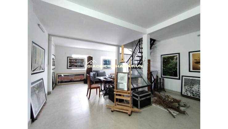 BÁN NHÀ MẶT PHỐ TÂN QUY, QUẬN 7 - 56M2, 4 TẦNG, 11 TỶ - VỊ TRÍ VÀNG, SỔ ĐỎ CHÍNH CHỦ