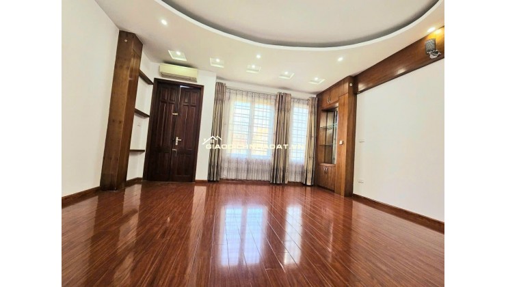 Ôtô tránh Phạm Tuấn Tài (Hoàng Quốc Việt) 58m/5Tầng/MT 5m 32 Tỷ, Ngõ To Hơn Phố