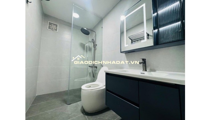 Nhà Đẹp, Nội Thất Xin Xò! Bán Nhà Trung Tâm Quận Đống Đa - Phố Trường Chinh